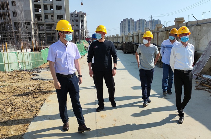 徐旭前往昌東項目檢查指導(dǎo)疫情防控安全生產(chǎn)工作6911.jpg